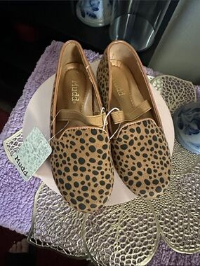 Mudd Leopard Print Slip-On Flats in Tan and Black